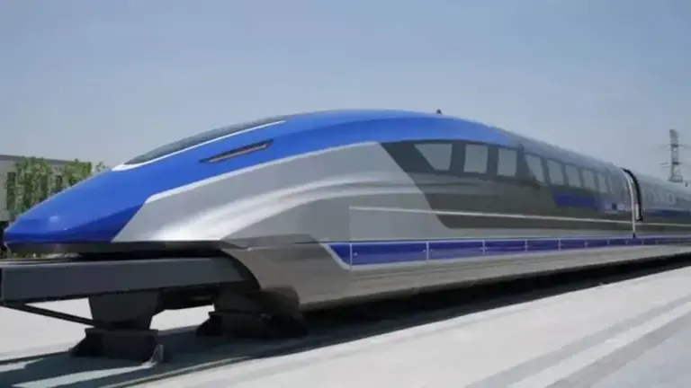 China inaugurează cel mai rapid tren din lume, ajunge la 600 km/h!