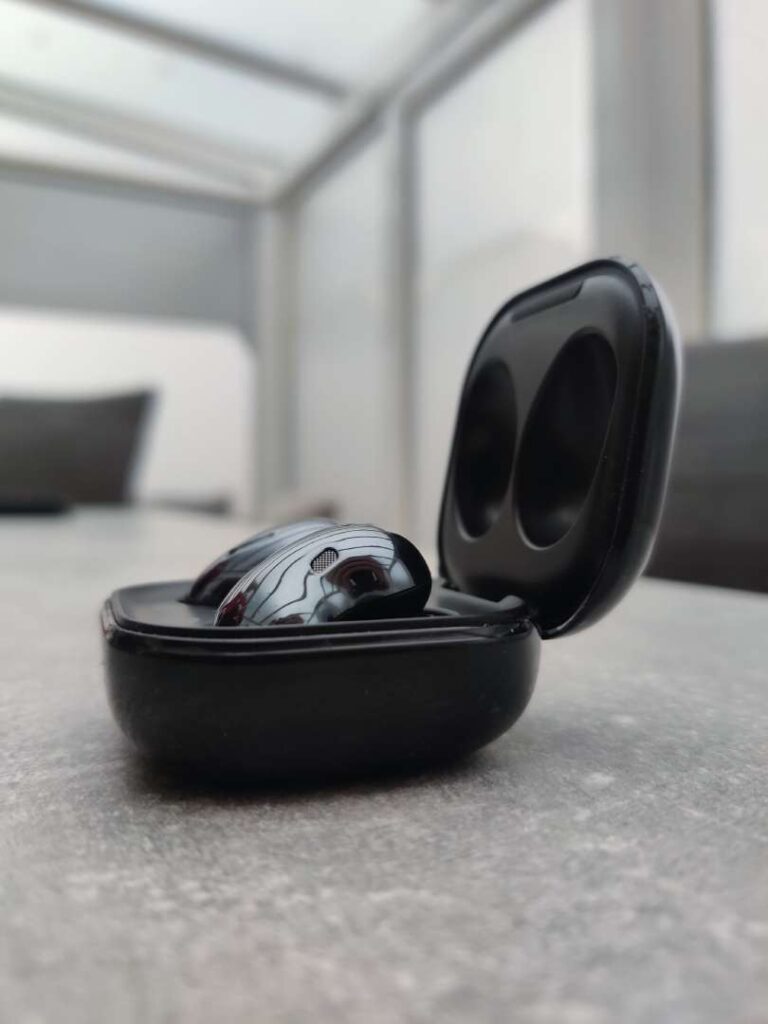 Samsung Galaxy Buds Live Review