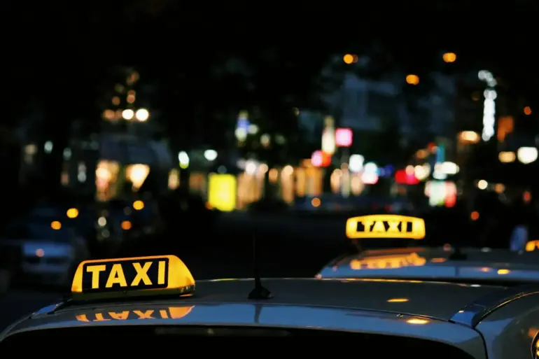 Cât costă atestatul pentru taxi