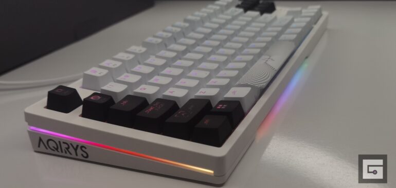 Review tastatură AQIRYS Aludra TKL 8