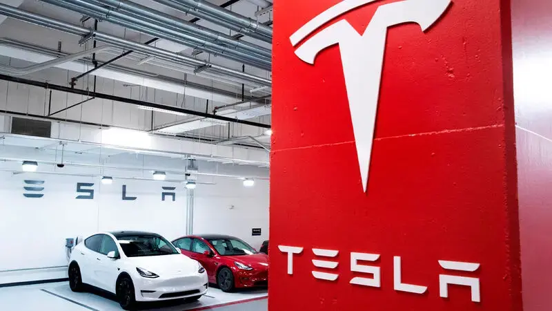 Tesla dă în judecată un fost angajat pentru că a furat secrete corporative