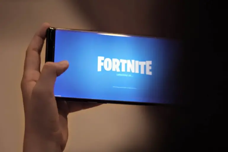 Fortnite ar putea reveni pe iOS în 2023, la aproape trei ani după ce a fost scos