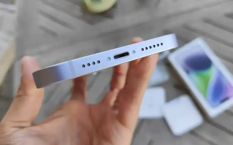 iPhone 15 jpg webp