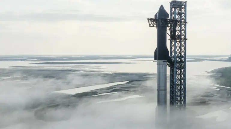 SpaceX a primit aprobare pentru primul test orbital al navei Starship.