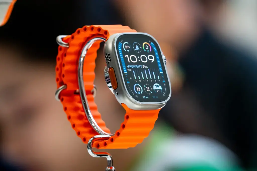 Precomandă Apple Watch Ultra 2