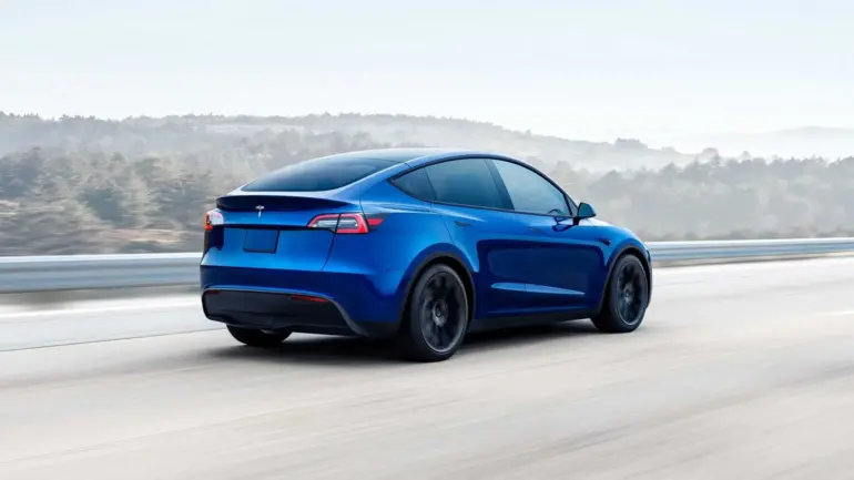 Tesla Lansează un Model Y