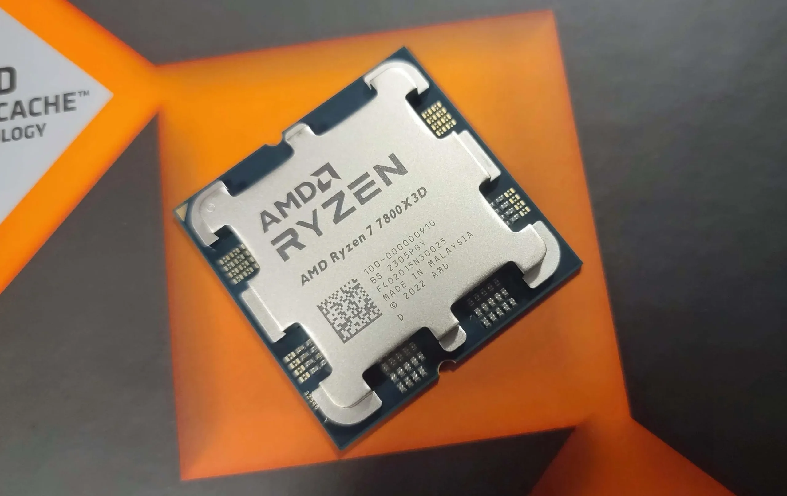 AMD Ryzen 9 9900X