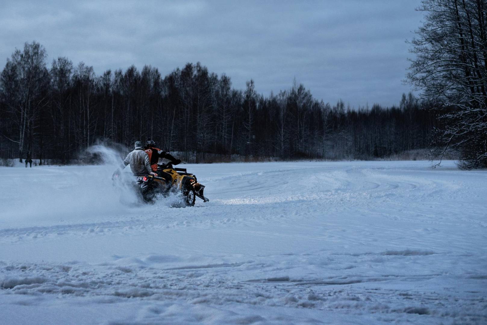 Cum să te pregătești pentru plimbările off-road în timpul sezonului rece